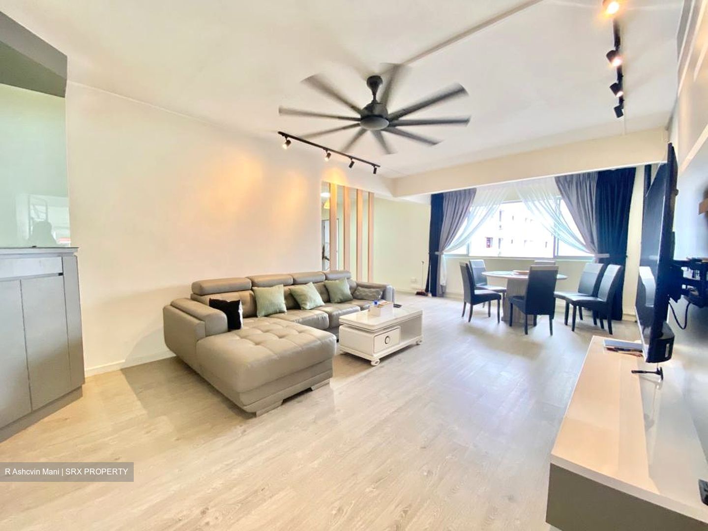 Woodlands Crescent thumbnail photo